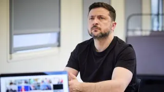 Президент Украины Владимир Зеленский заявил, что усиление изоляции российского сегмента интернета и блокировка мессенджеров связаны с подготовкой к всеобщей мобилизации и возможному новому наступлению в Украине, а также допустил риск операции против стран Балтии для проверки реакции НАТО.