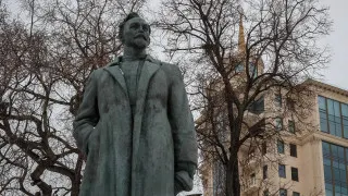 Президент России подписал указ о возвращении Академии ФСБ почетного наименования в честь Феликса Дзержинского, основателя ВЧК и организатора красного террора.