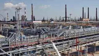 Из‑за атак беспилотников остановлена переработка нефти на Новокуйбышевском и Туапсинском НПЗ, ранее под удары попали заводы в Нижегородской, Саратовской и Ленинградской областях.
