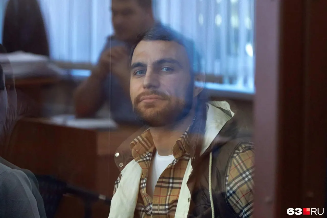 Суд отклонил ходатайство об условно‑досрочном освобождении Игоря Карпова. Прокурор возражал из‑за дисциплинарных взысканий и неоднократных нарушений режима; ранее Карпов был осуждён по делу о коррупции и приговорён к семи годам колонии.