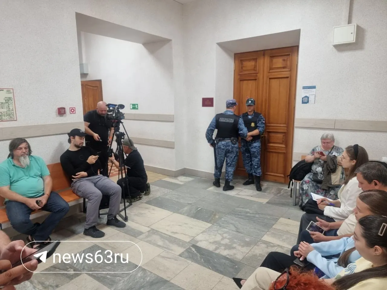 В Самарском областном суде проходят допросы ключевых свидетелей по делу Екатерины Тарховой, расследуемом по факту убийства бывшего мэра Самары Виктора Тархова и его супруги Натальи; заседание началось в 10:30.