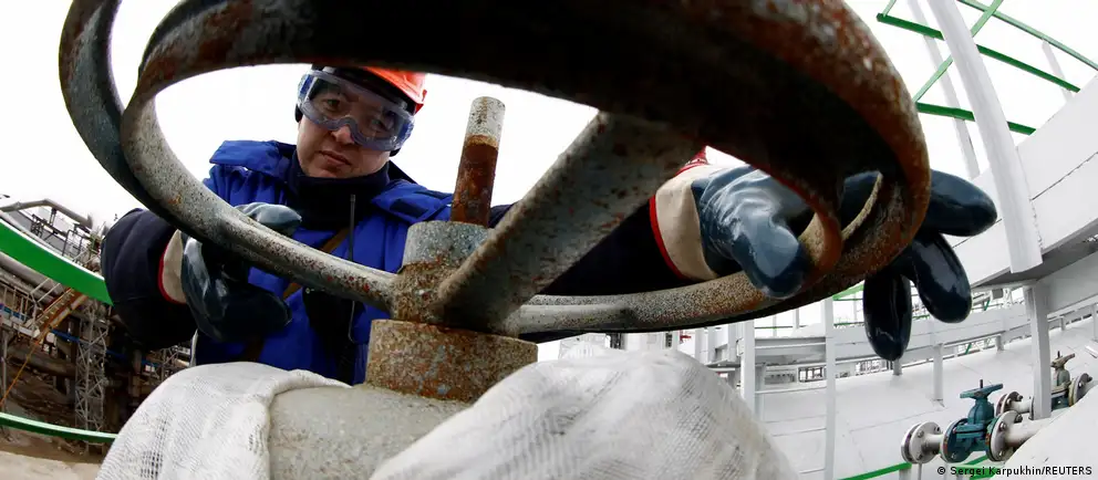 Утром 25 июня беспилотники нанесли удары по уфимскому нефтеперерабатывающему комплексу: загорелись установки, пострадали как минимум два завода, проводится оценка последствий.