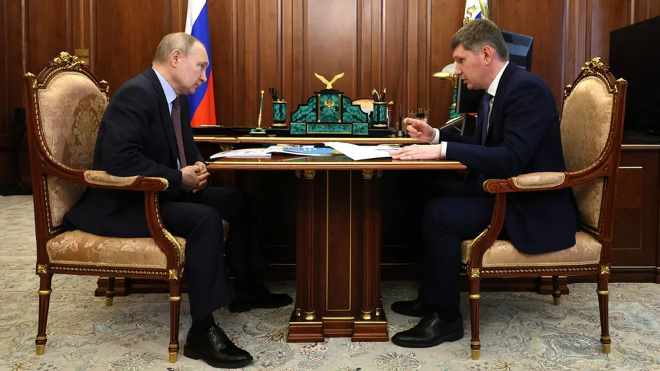 Президент потребовал роста инвестиций, но чиновники и эксперты отмечают совокупность факторов — от высокого ключевого процента и бюджетной экономии до оттока доверия бизнеса и национализации активов — которые сдерживают инвестиционную активность.