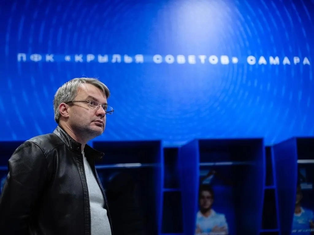 Дмитрий Яковлев покинул совет директоров «Крыльев Советов»: весной он ушёл из правительства, а теперь потерял и место в руководящем органе клуба.