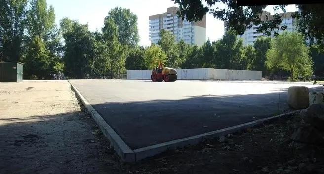 В Тольятти официально переименовали территорию, которую десятилетиями называли «Поле чудес». Инициативу выдвинули ветераны стройки; концепцию благоустройства привяжут к истории Куйбышевгидростроя.