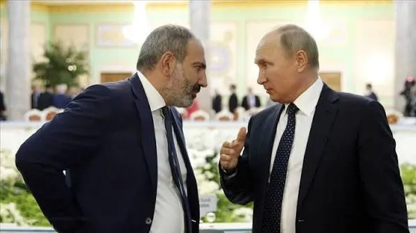 Премьер Армении провёл телефонный разговор с президентом России и потребовал принять меры из‑за ограничений на поставки армянской продукции, что уже привело к снижению товарооборота.