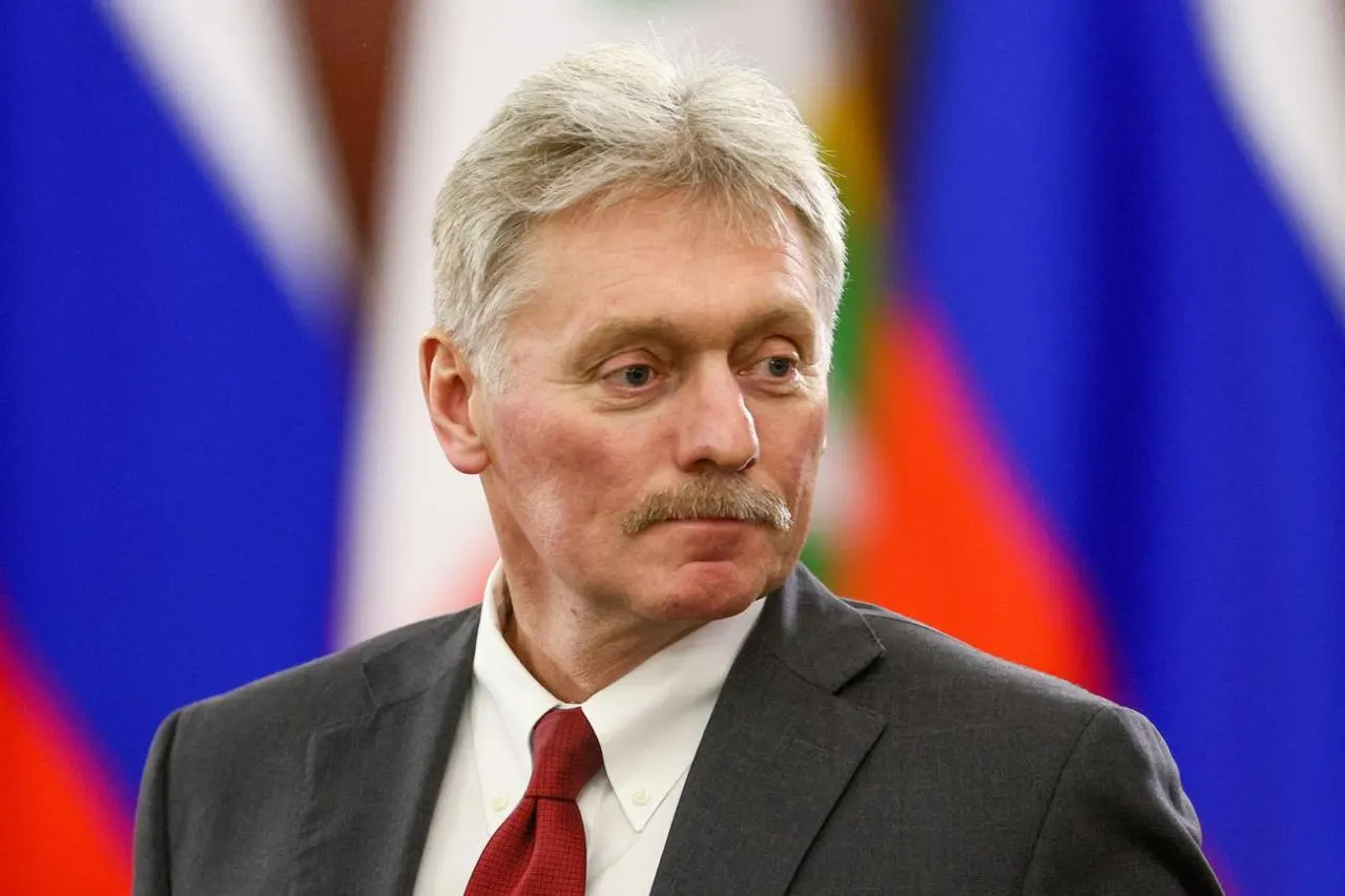 Пресс‑секретарь президента Дмитрий Песков заявил, что боевые действия в Украине, которые ранее именовали «специальной военной операцией», фактически стали полноценной войной. По его словам, в этом задействованы западные страны, оказывающие помощь Киеву.