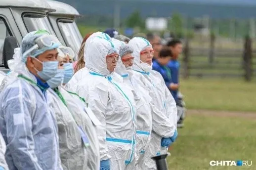 В частном секторе Новокуйбышевска обнаружен очаг бешенства: в радиусе 1 км объявлен неблагополучный пункт, распоряжение подписал глава региона. В документе не указано, какие животные были переносчиками; карантин снимут через 60 дней после уничтожения последнего трупа подозреваемого животного.