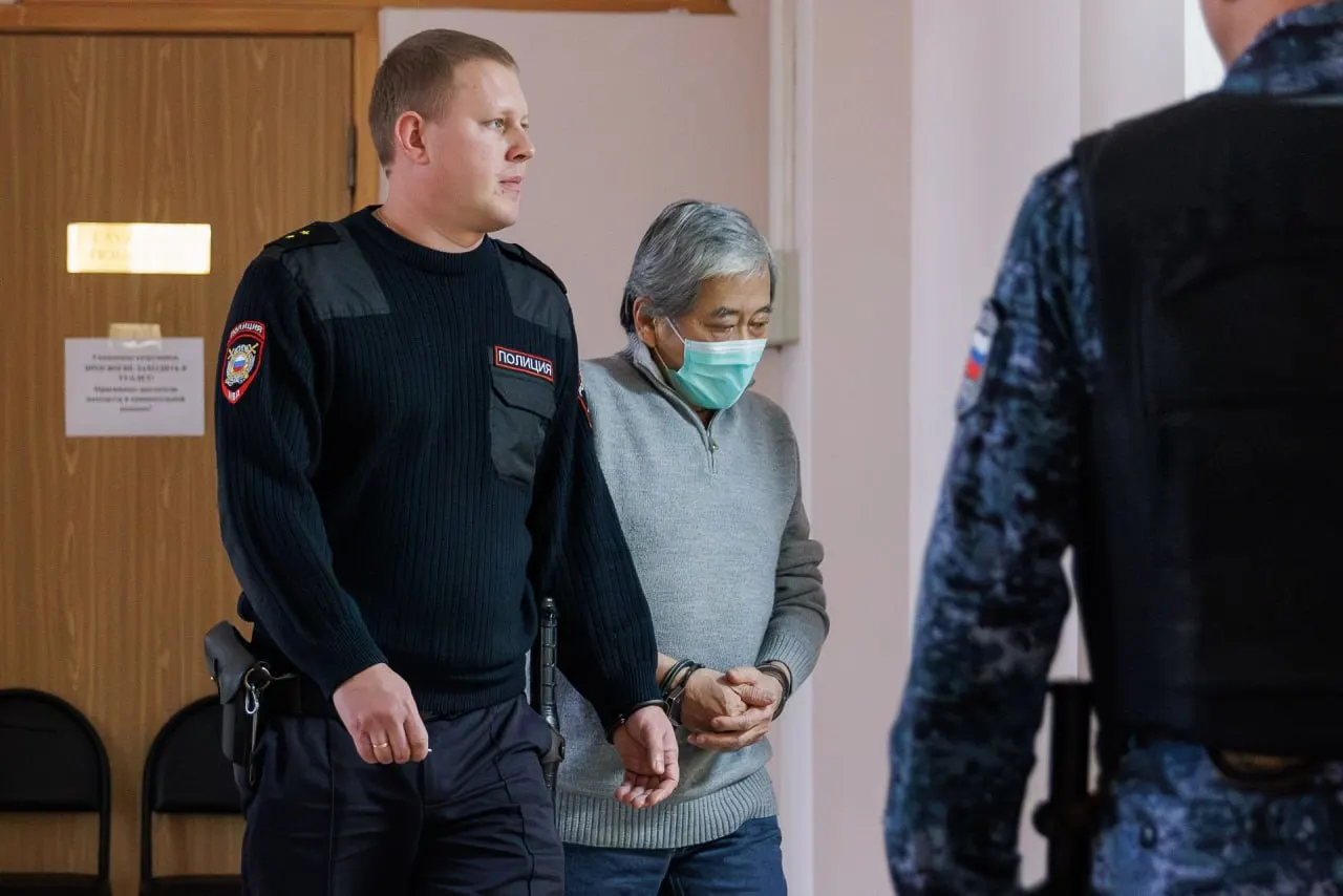 Материалы уголовного дела Александра Пака, осуждённого за убийство многодетной матери Екатерины Буравлевой, поступили в Верховный суд; производство поручено третьему составу уголовной коллегии.