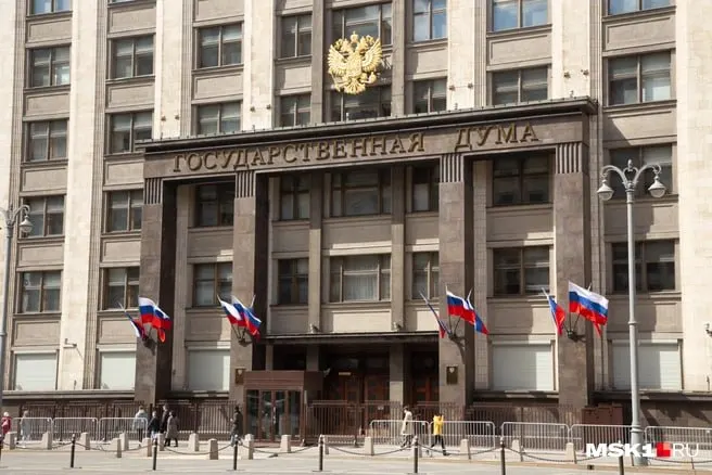 Данные о доходах и недвижимости главы региона Ильи Середюка, включенного в федеральный список кандидатов, стали предметом общественного обсуждения и анализа предвыборной кампании.