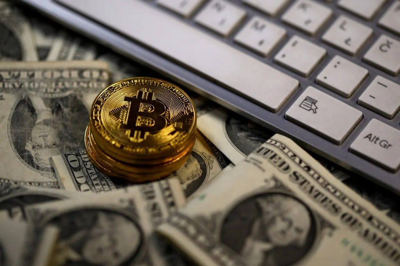 Криптобиржа Binance предоставила правоохранительным органам подробности по нескольким учетным записям и сопутствующие документы в рамках расследования, связанного с переводами на военные нужды через криптовалюты.