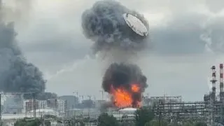Государство не может полностью финансировать защиту объектов, поэтому предприятия вынуждены защищаться самостоятельно. Подрядчики часто срывают сроки и поставляют бракованные решения, что создает риск для рабочих и объектов инфраструктуры.