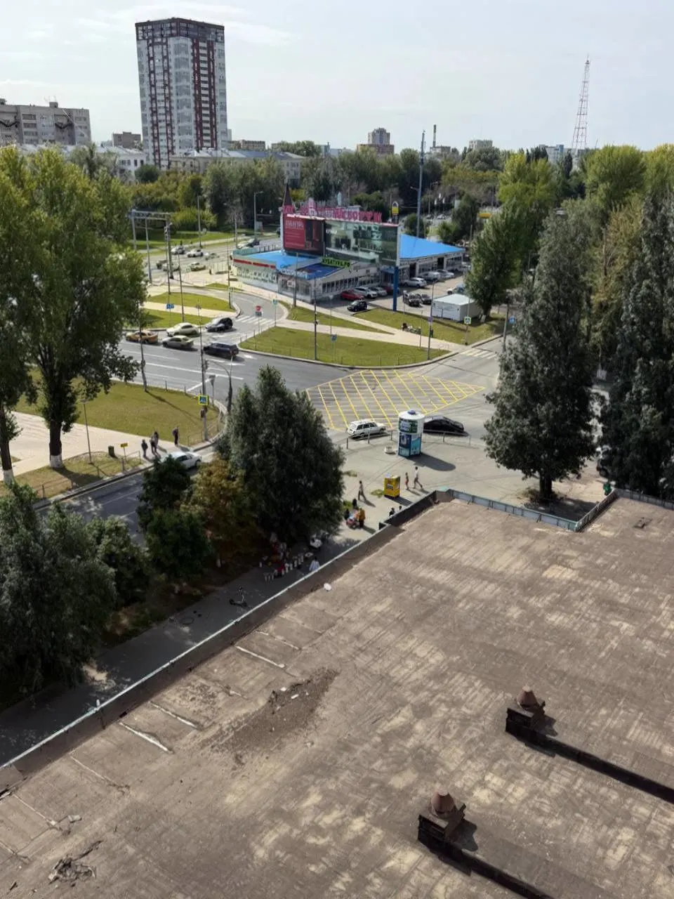 Новая система разметки призвана предотвратить заторы: она ясно обозначает запрет выезда и зоны, где движение при заторе может быть ограничено.