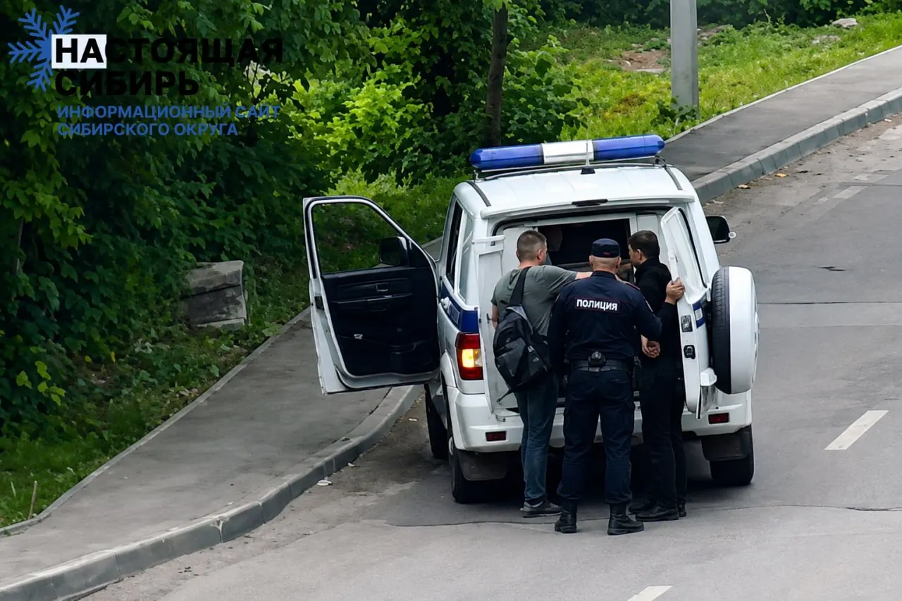 За первые шесть месяцев 2026 года число вступивших в контракт с Минобороны снизилось, а государственные структуры и бизнес активно увеличили потребность в кадрах для воинского учёта на фоне больших потерь на фронте и подготовки регионов к возможным чрезвычайным мерам.