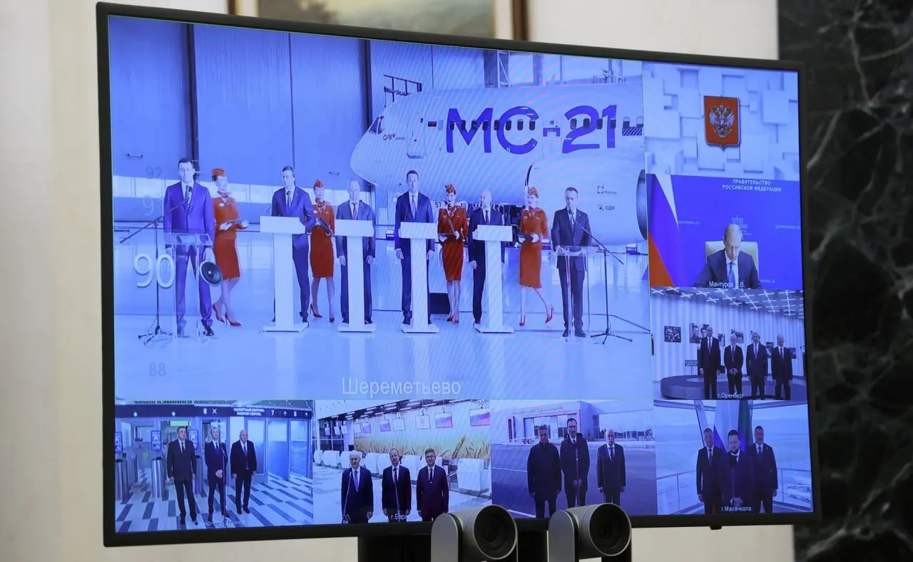 Аэрофлот намерен использовать отечественные самолёты МС-21–310 на популярных направлениях, включая Омск, Новосибирск и Красноярск; география полётов будет расширяться по мере роста поставок.