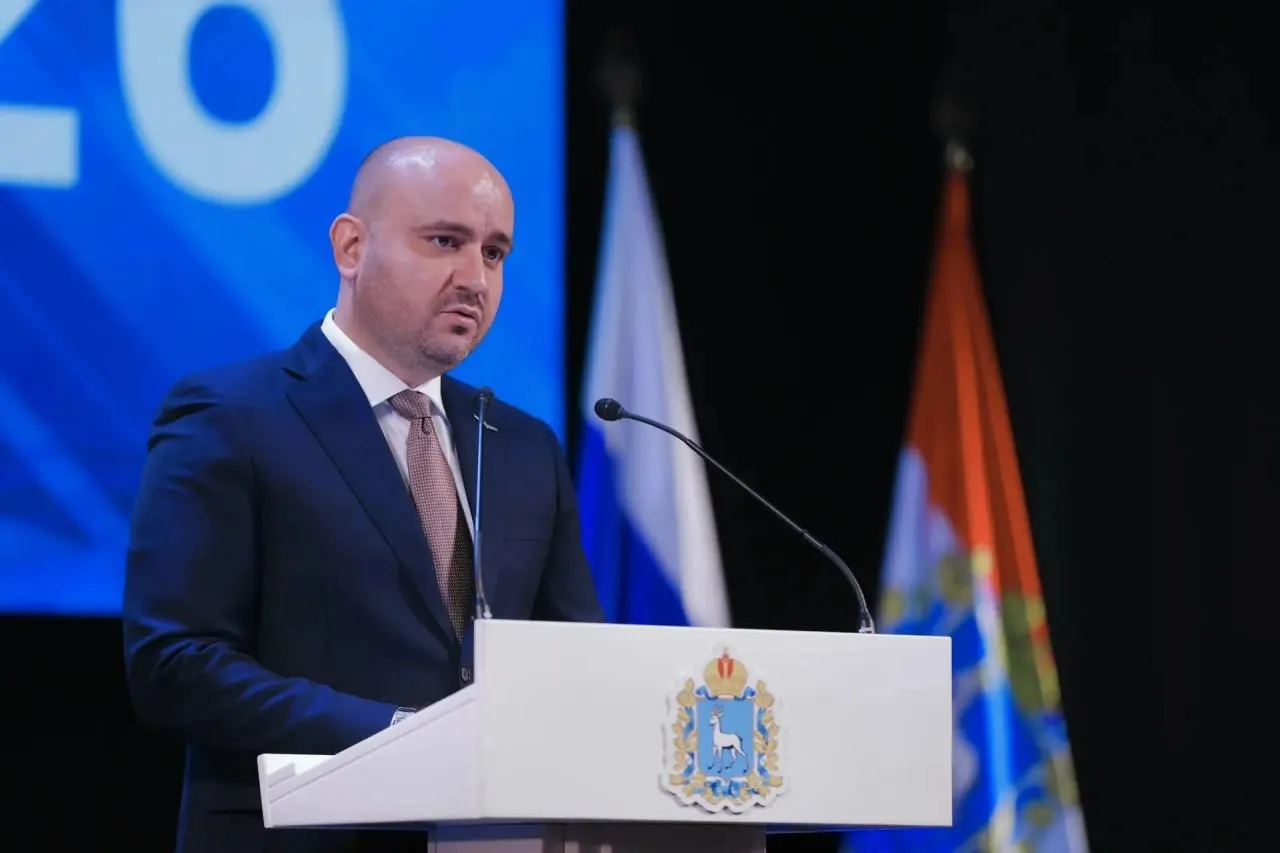 Глава региона принял участие в церемонии открытия дня знаний в СамГМУ, поздравил первокурсников и напомнил о большой ответственности профессии.
