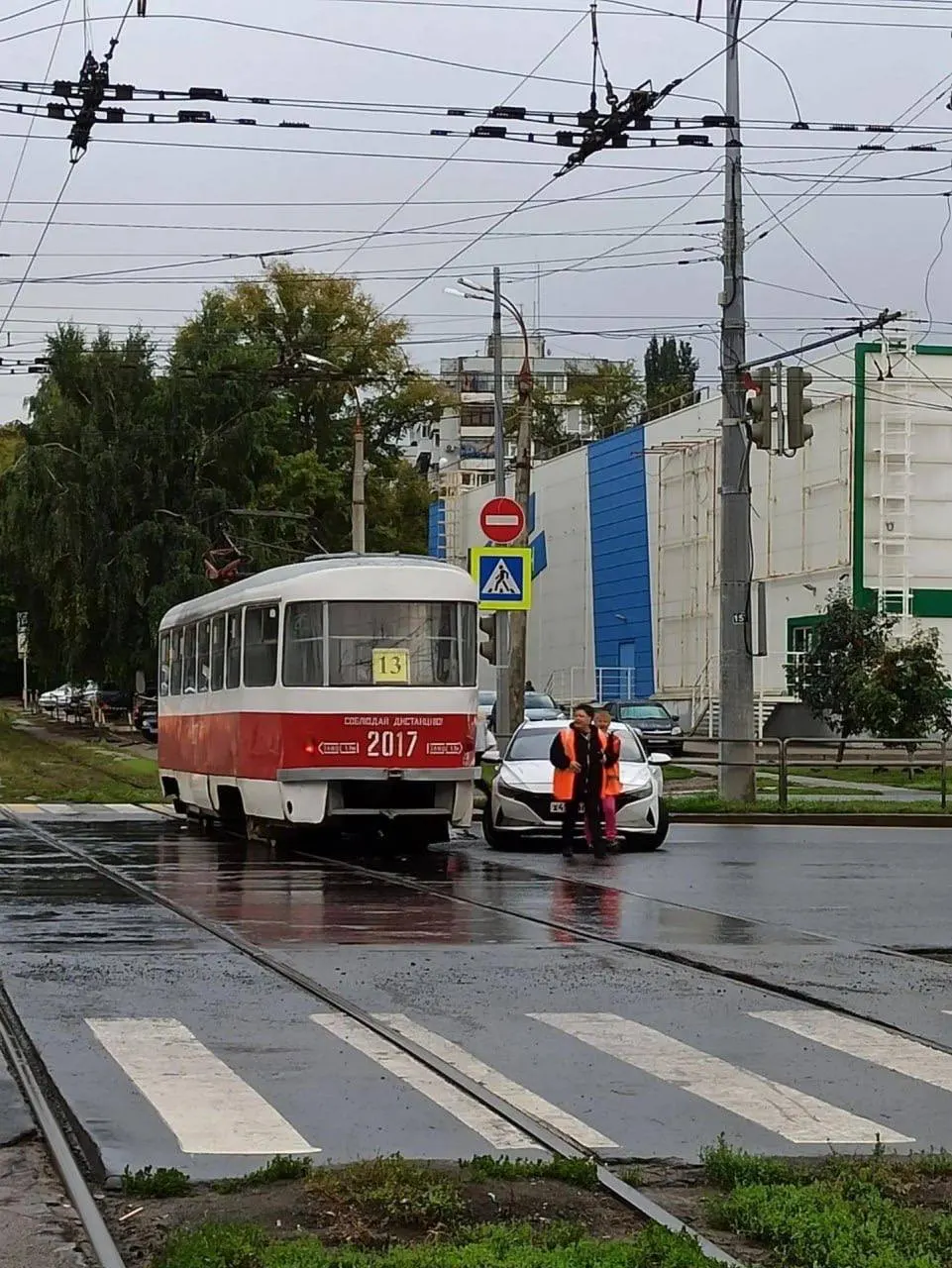 Из-за ДТП на Московском шоссе остановлено движение трамваев.