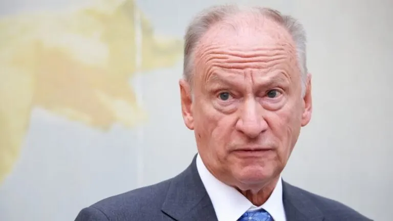 Патрушев прокомментировал слова польского министра о военном превосходстве и предупредил о жесткой реакции Москвы в случае эскалации конфликта.