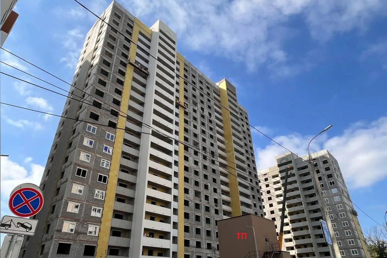 Повторное утверждение архитектурно-градостроительного облика предполагаемой очереди жилого комплекса «Развитие» в Октябрьском районе Самары; сроки сдачи — 2027–2028 годы.