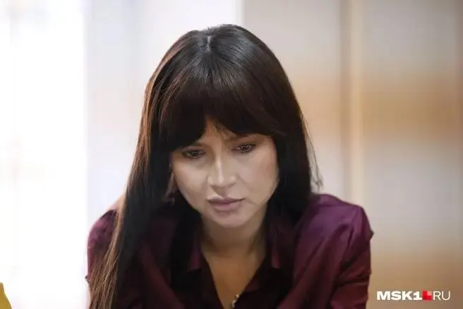 Блогер Валерия Чекалина, родом из Тольятти, сообщает, что рак желудка продолжает прогрессировать: метастазы снова обнаружены в надпочечниках, яичниках и лёгких; семья просит суд разрешить выезд на лечение за рубеж.