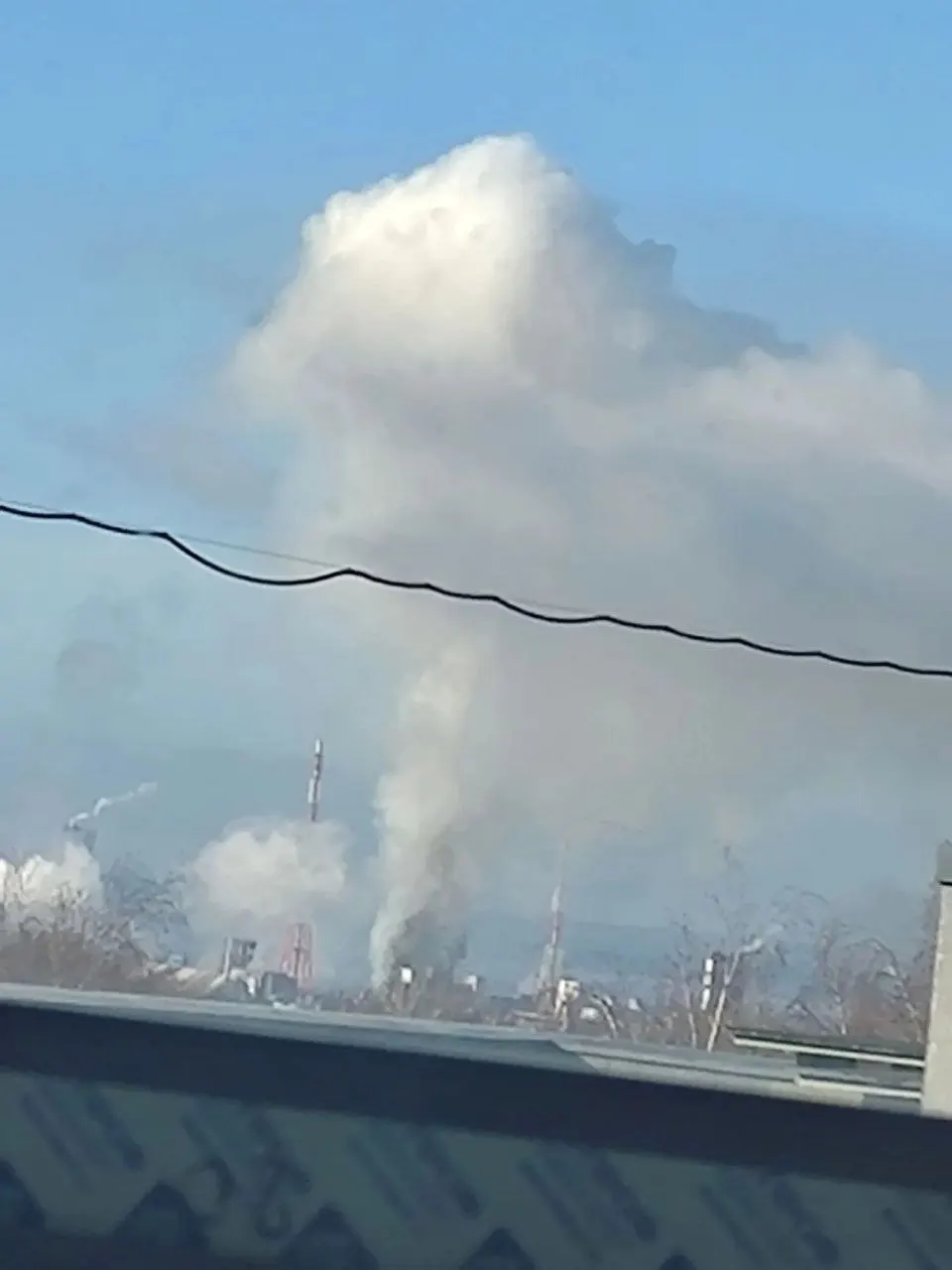 Ночью и утром 23 октября над Городецким округом произошли атаки беспилотников; есть раненые и повреждения, школы переведены на дистанционное обучение.